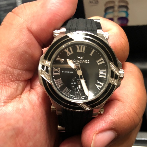 Ladies aqua Swiss watch stainless steel - Picture 3 of 5